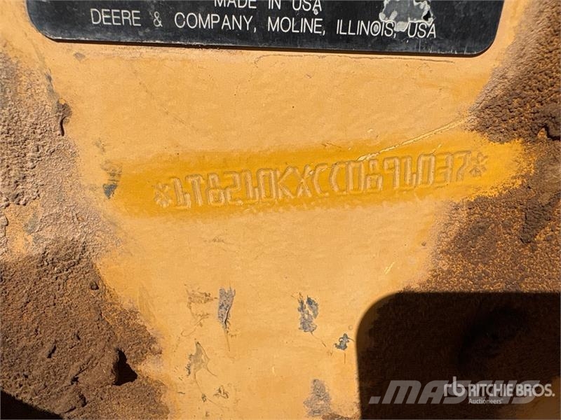 John Deere 210K Tekerlekli yükleyiciler