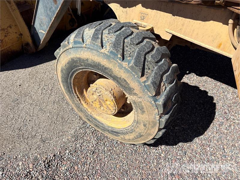 John Deere 210K Tekerlekli yükleyiciler