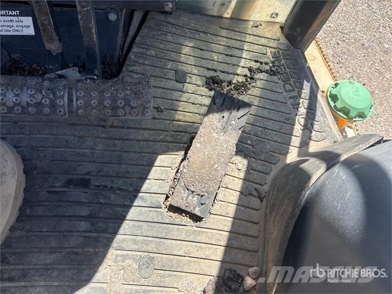 John Deere 210K Radlader