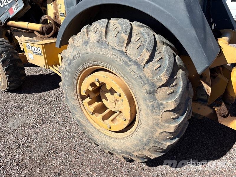 John Deere 210K Tekerlekli yükleyiciler