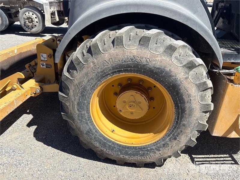 John Deere 210K Radlader