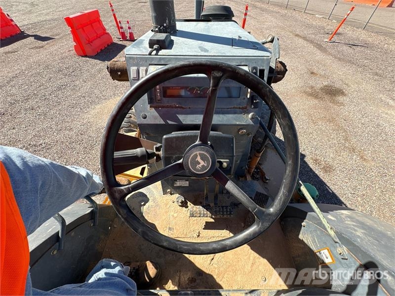 John Deere 210K Tekerlekli yükleyiciler