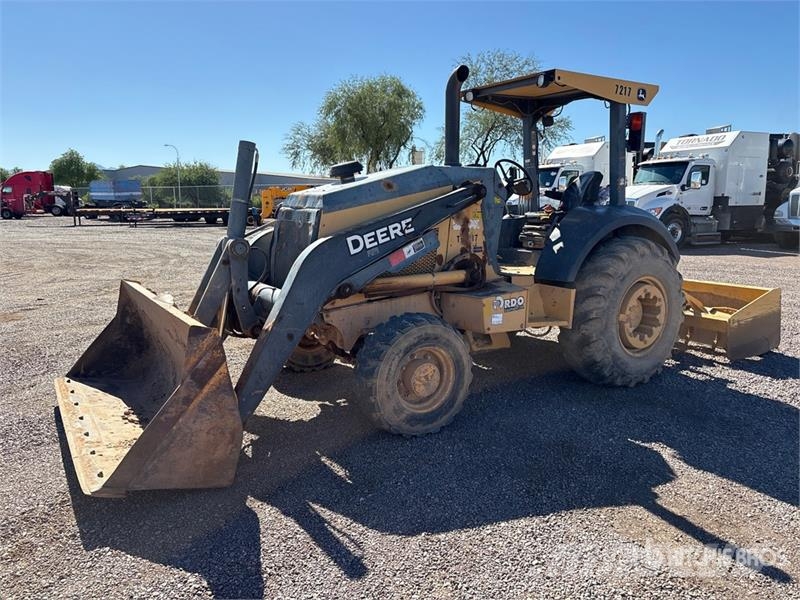 John Deere 210K Tekerlekli yükleyiciler