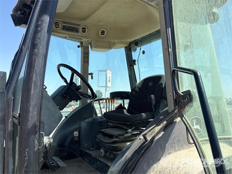 John Deere 210L 4x4 Landscape Loader Kolesni nakladalci