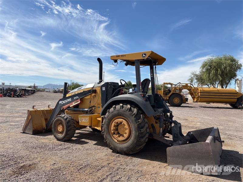 John Deere 210L 4x4 Landscape Loader Wielladers