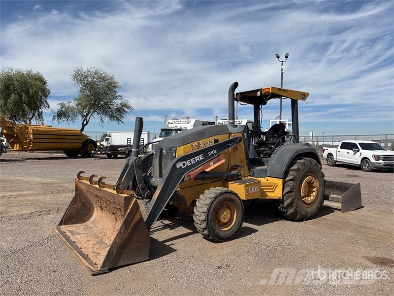John Deere 210L 4x4 Landscape Loader Wielladers