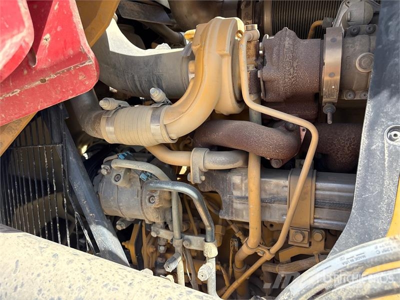 John Deere 210L 4x4 Landscape Loader Kolesni nakladalci