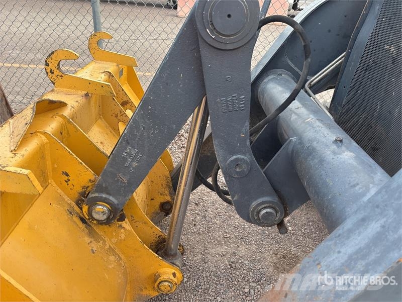 John Deere 210L 4x4 Landscape Loader Radlader