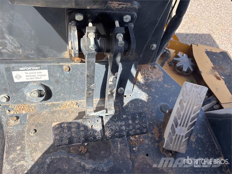 John Deere 210L 4x4 Landscape Loader Wielladers