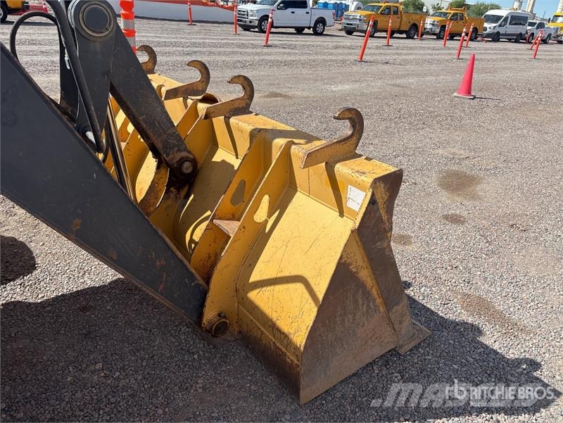 John Deere 210L 4x4 Landscape Loader Wielladers