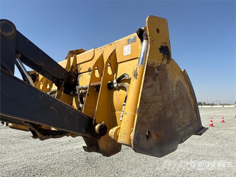 John Deere 210L 4x4 Landscape Loader Kolesni nakladalci