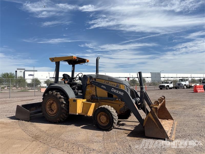 John Deere 210L 4x4 Landscape Loader Wielladers