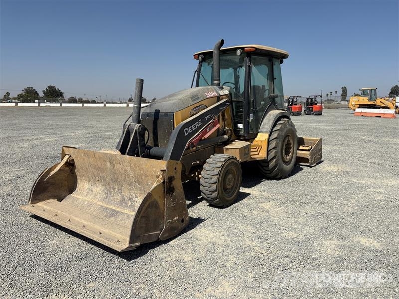 John Deere 210L 4x4 Landscape Loader Kolesni nakladalci