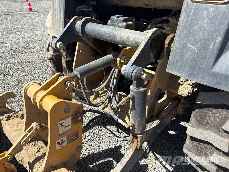 John Deere 210L 4x4 Landscape Loader Kolesni nakladalci