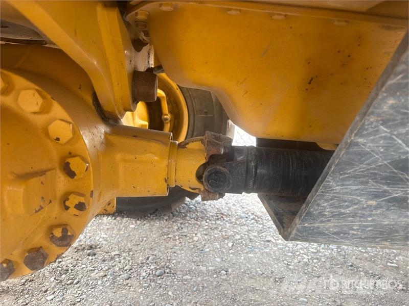 John Deere 210L EP 4x4 Landscape Loader Kolesni nakladalci