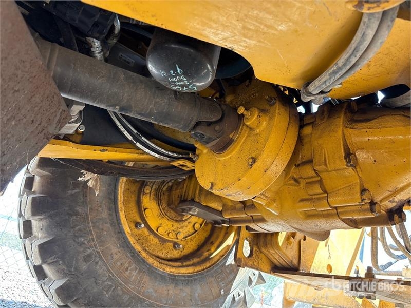 John Deere 210L EP 4x4 Landscape Loader Kolesni nakladalci