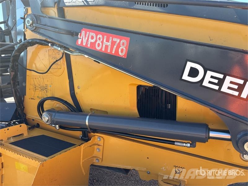 John Deere 210L EP 4x4 Landscape Loader Gumikerekes homlokrakodók