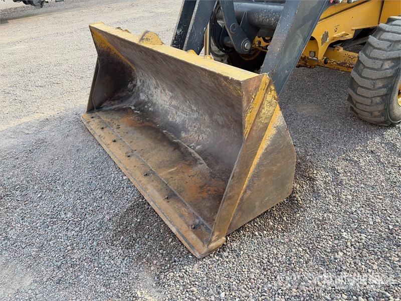 John Deere 210L EP 4x4 Landscape Loader Kolesni nakladalci