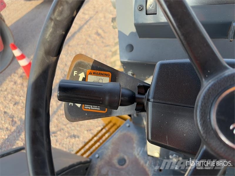 John Deere 210L EP 4x4 Landscape Loader Kolesni nakladalci