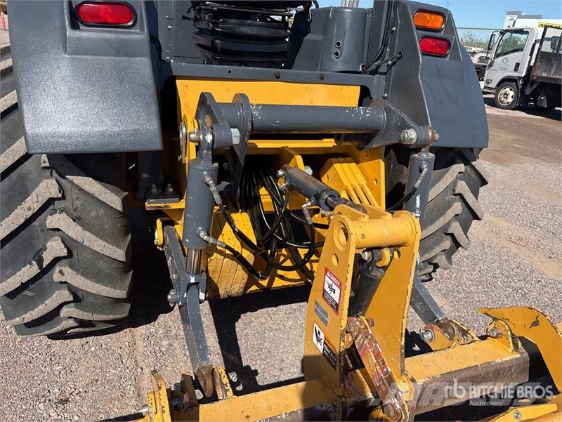 John Deere 210L EP 4x4 Landscape Loader Gumikerekes homlokrakodók