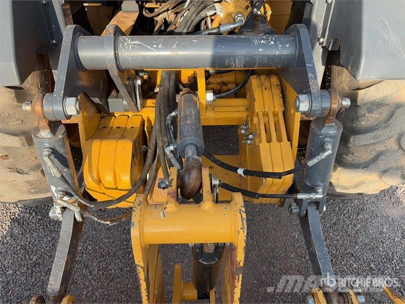 John Deere 210L EP 4x4 Landscape Loader Kolesni nakladalci