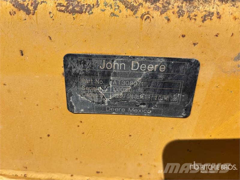 John Deere 210L EP 4x4 Landscape Loader Gumikerekes homlokrakodók