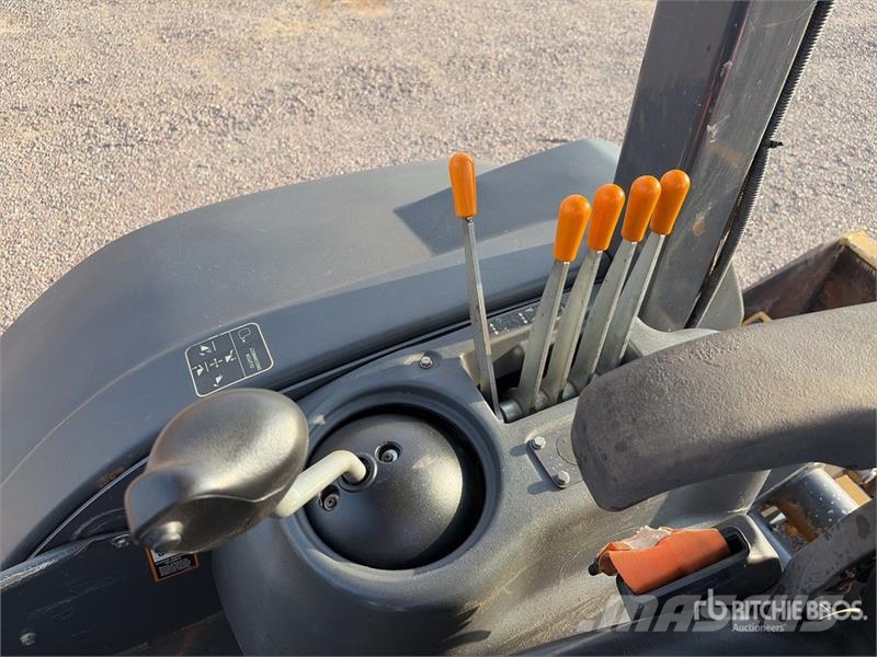 John Deere 210L EP 4x4 Landscape Loader Kolesni nakladalci