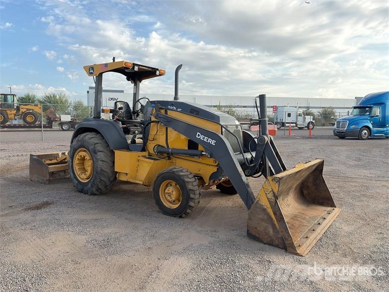 John Deere 210L EP 4x4 Landscape Loader Фронтальні навантажувачі