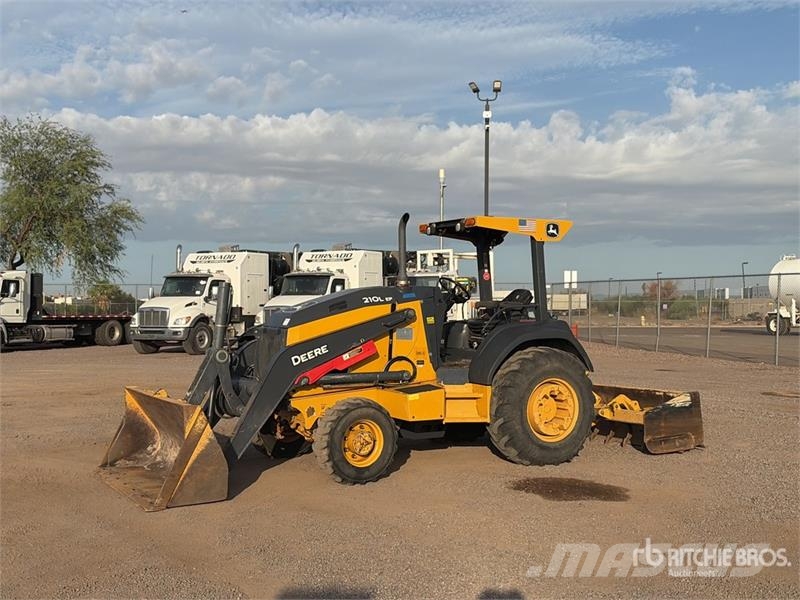 John Deere 210L EP 4x4 Landscape Loader Kolesni nakladalci