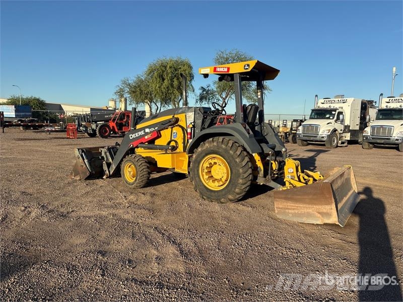 John Deere 210L EP 4x4 Landscape Loader 轮式装载机