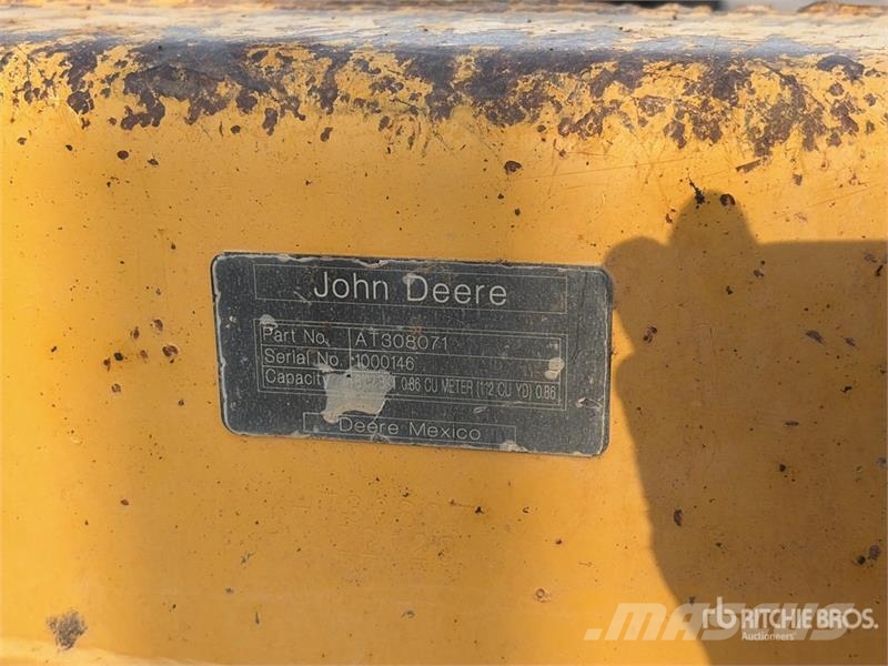 John Deere 210L EP 4x4 Landscape Loader Kolesni nakladalci