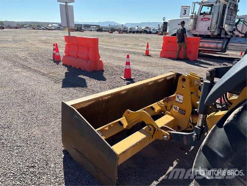 John Deere 210L EP 4x4 Landscape Loader Gumikerekes homlokrakodók