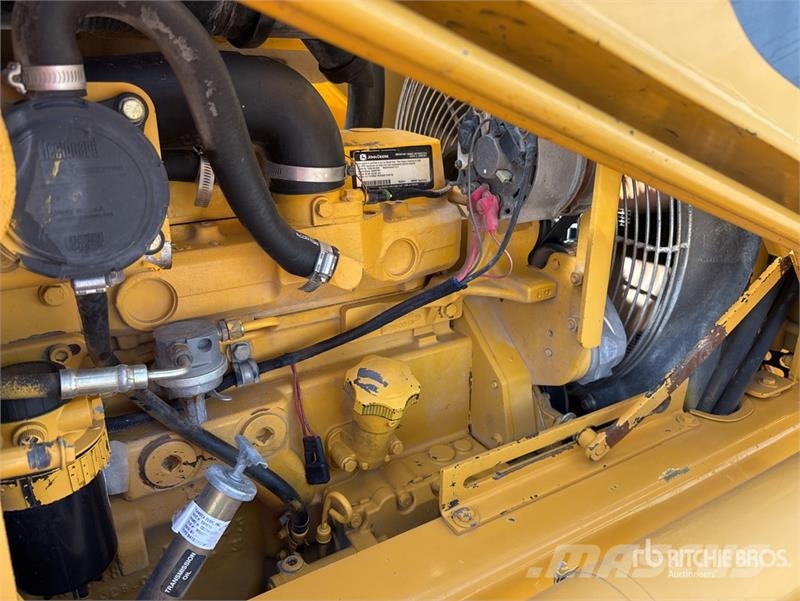 John Deere 210LE Wielladers