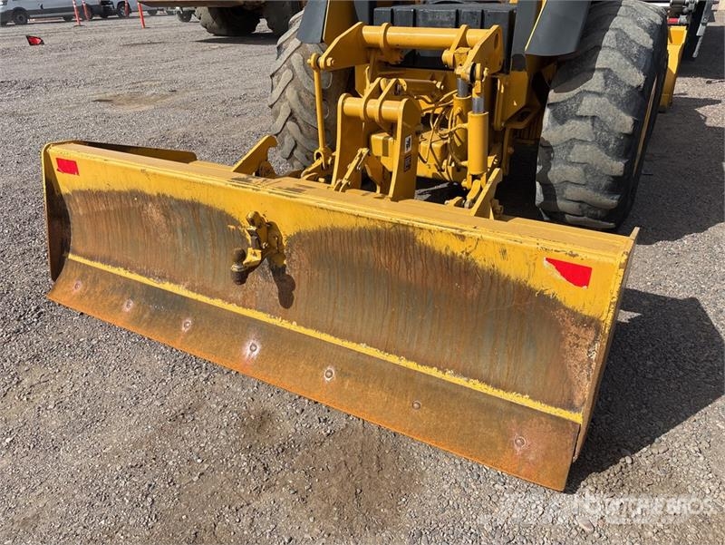 John Deere 210LE Wielladers