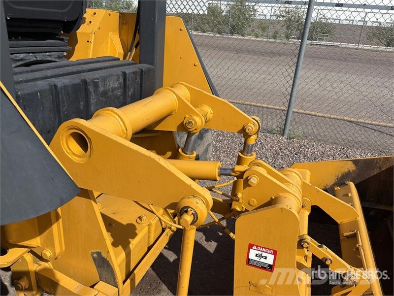 John Deere 210LE Wielladers