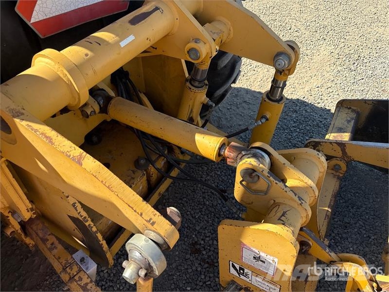 John Deere 210LE  휠로우더