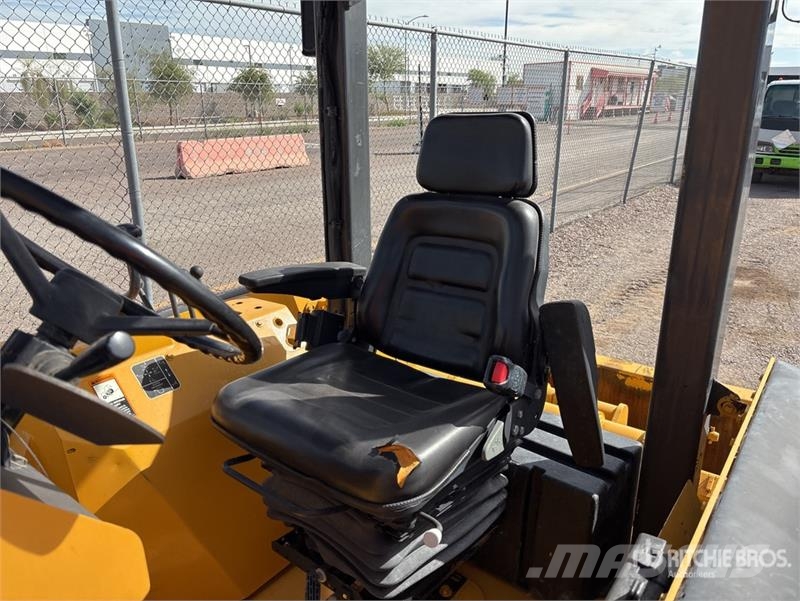John Deere 210LE Wielladers