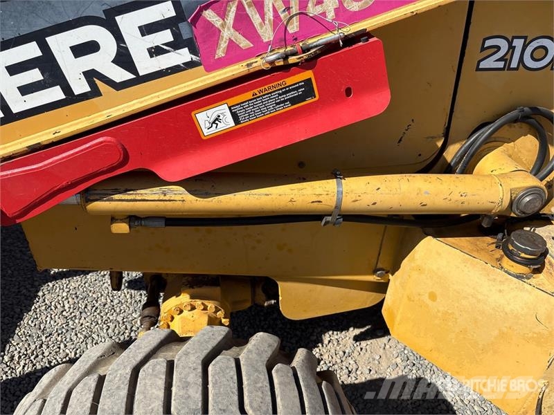 John Deere 210LE  휠로우더