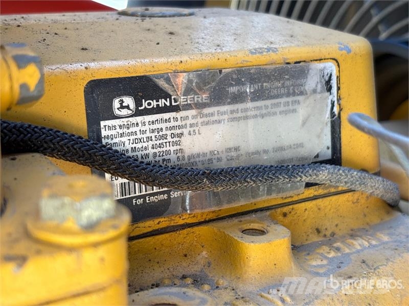 John Deere 210LE  휠로우더