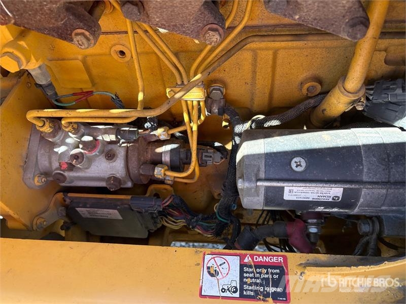 John Deere 210LE  휠로우더