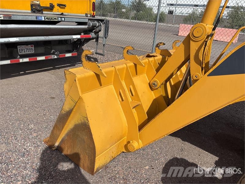 John Deere 210LE Wielladers