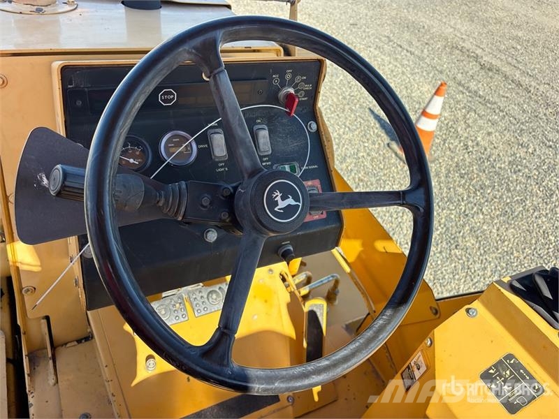 John Deere 210LE Hjullastere
