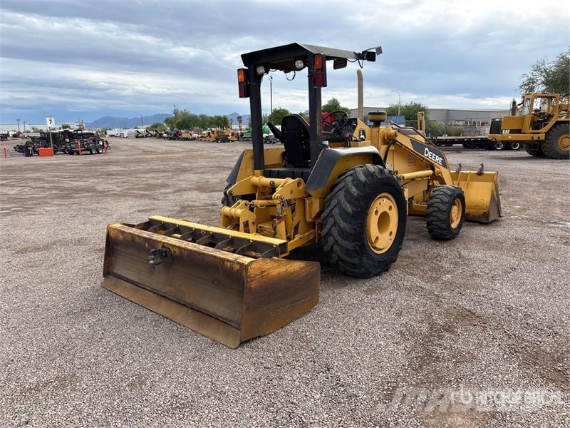 John Deere 210LE Фронтальні навантажувачі