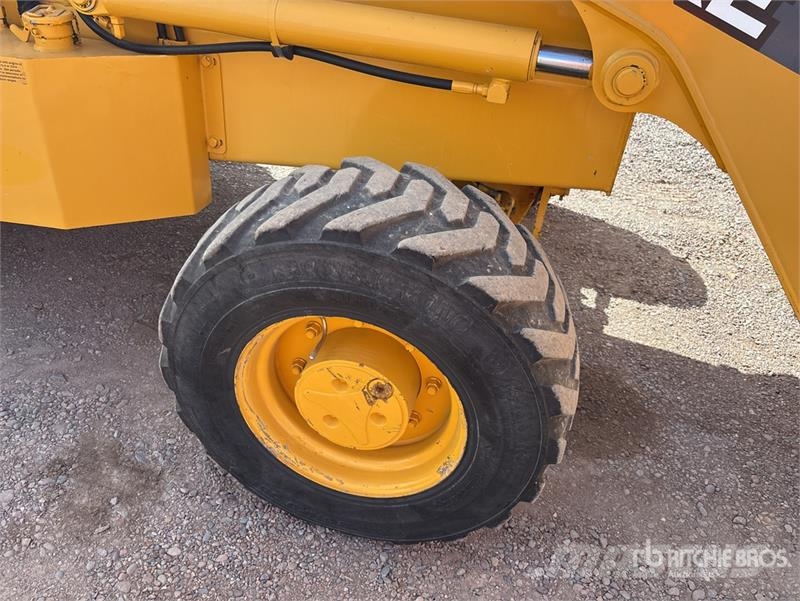 John Deere 210LE Wielladers