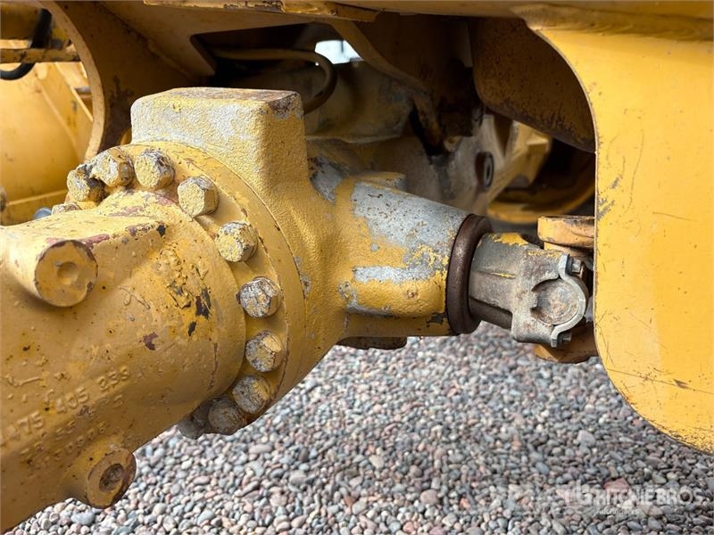John Deere 210LE Фронтальні навантажувачі