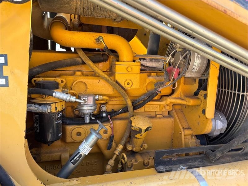 John Deere 210LE  휠로우더