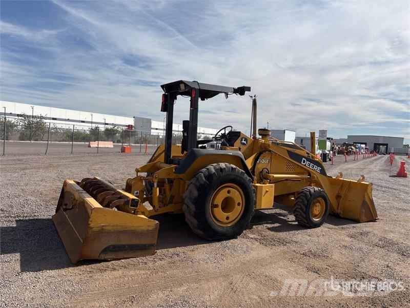 John Deere 210LE Wielladers