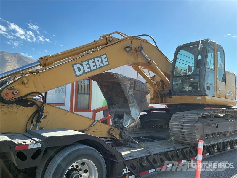 John Deere 225CLC Tracked Excavator 대형 굴삭기 29톤 이상