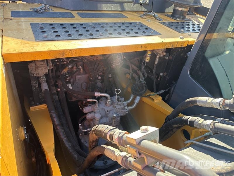 John Deere 250G LC 履帶式 挖土機/掘鑿機/挖掘機
