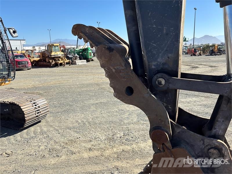 John Deere 250G Tracked Excavator Гусеничні екскаватори